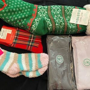 5 types of new socks. Xmas socks,2pair of compression socks, & 2 pair fun socks